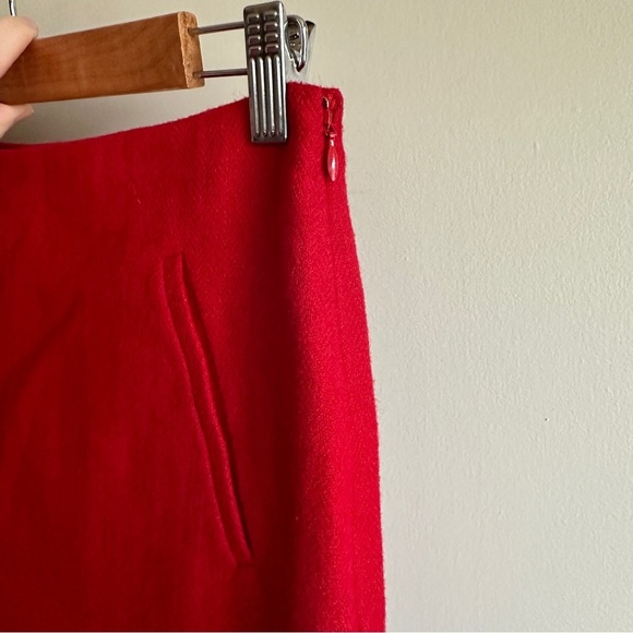 Talbots Red Scalloped Wool Blend Mini Skirt 2 - Picture 4 of 11